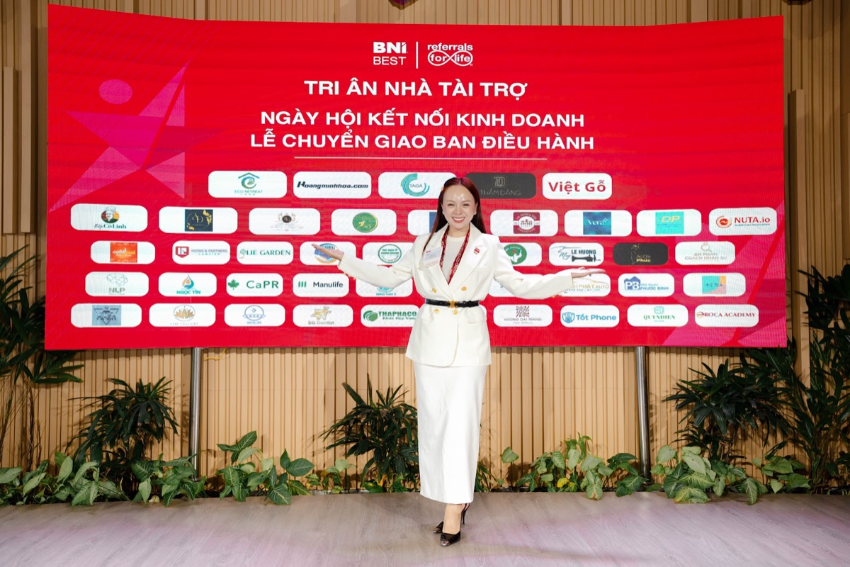 Chị Thắm Đặng — chuyên gia tư vấn phong cách cho phụ nữ